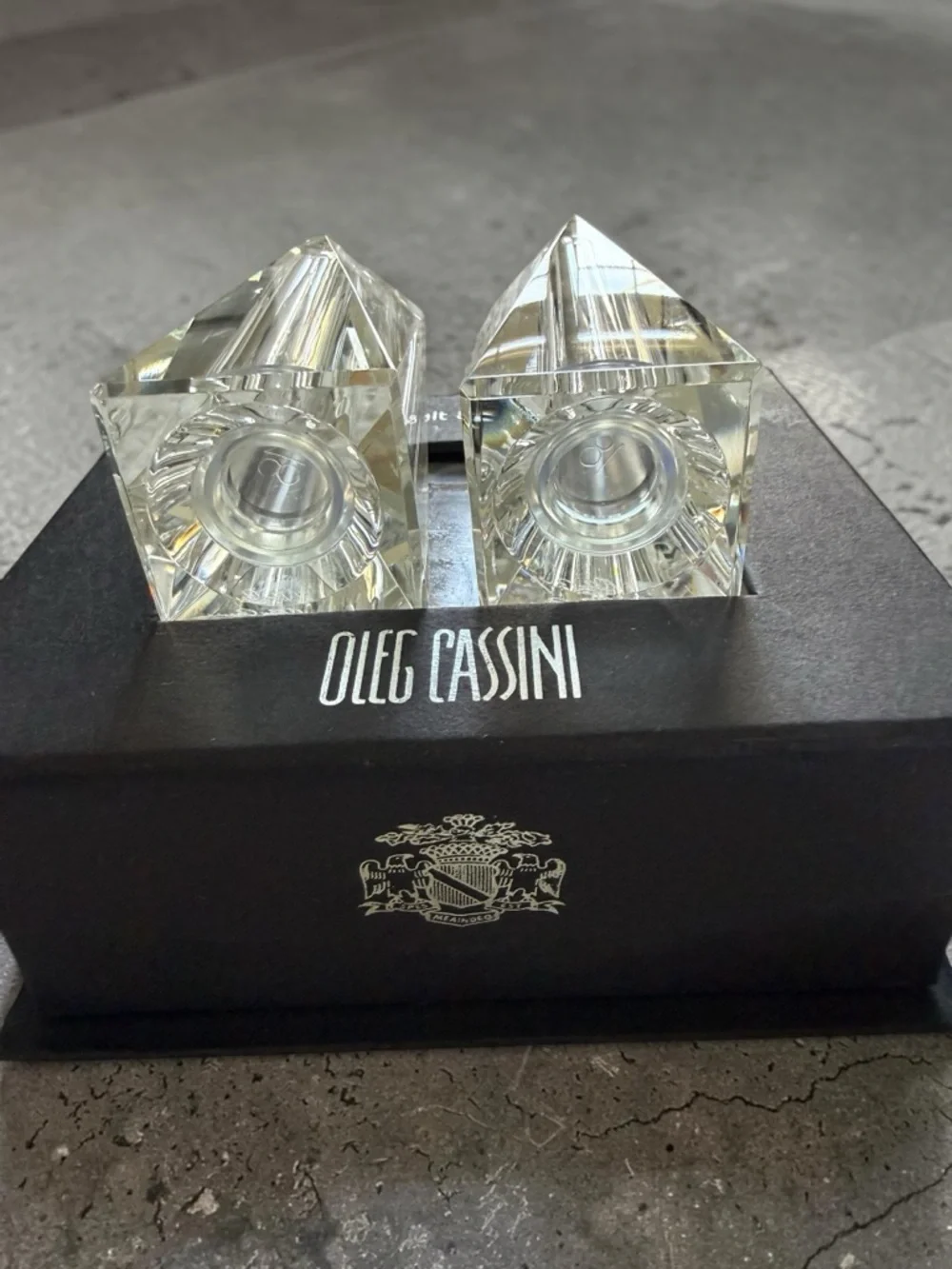 Oleg Cassini Crystal Salt and Pepper Shakers Set Long Facets NIB 126991